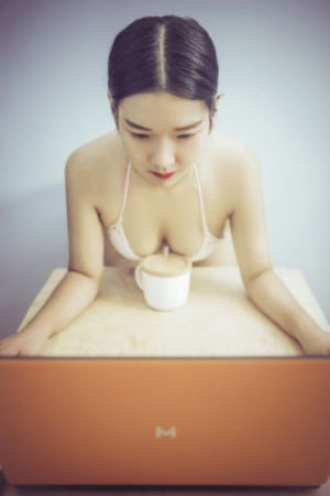 我们这样的人电影免费播放_超清神马在线观看